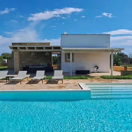 Hotel apartamentowy Borgo Rosso Terra 3*