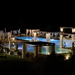 Borgo Rosso Terra Aparthotel 4*