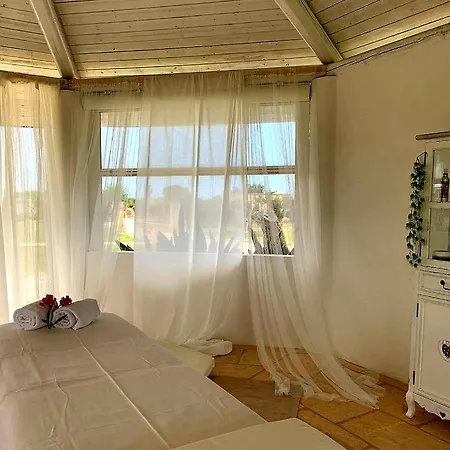 Borgo Rosso Terra Apartahotel 4*