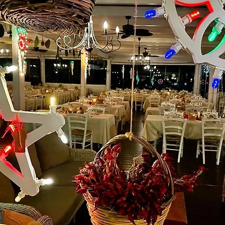 Borgo Rosso Terra 3*