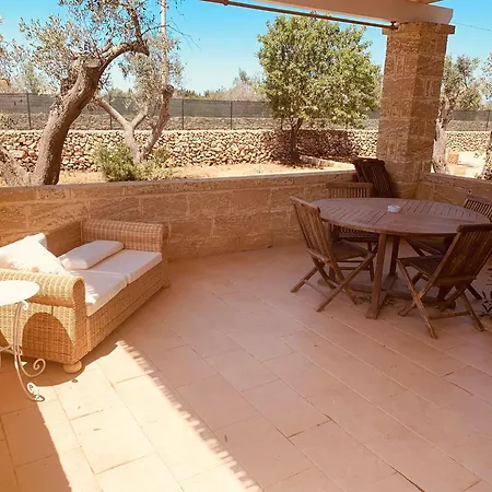 Aparthotel Borgo Rosso Terra 3*