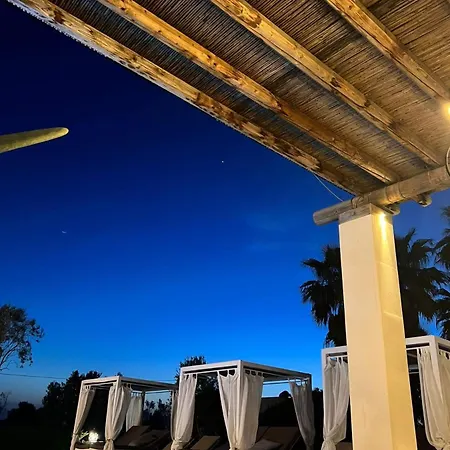 Borgo Rosso Terra Apart-hotel