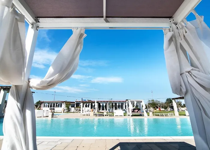 Borgo Rosso Terra Lägenhetshotell 4*